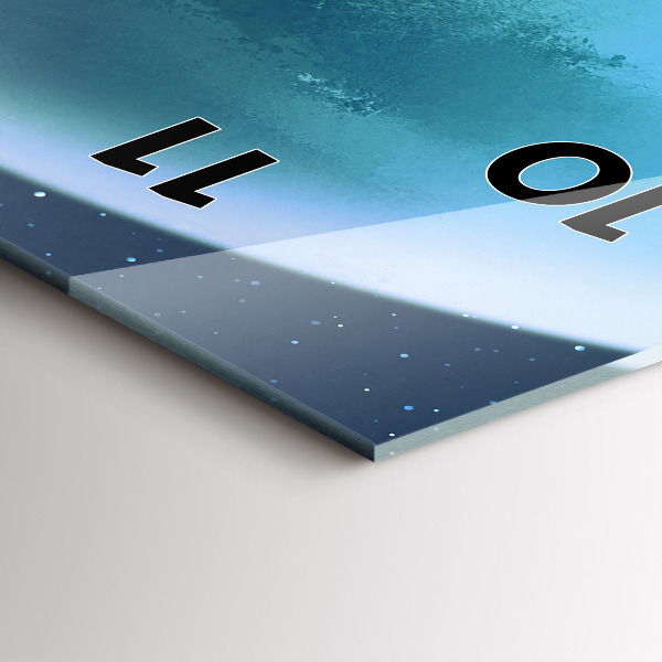 Vertikale Uhr mit motiv Mann auf dem Mond