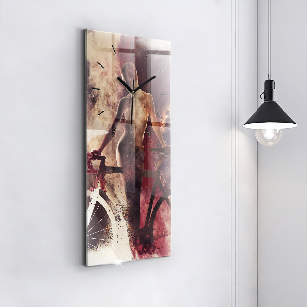 Vertikale Uhr Frau und Fahrrad