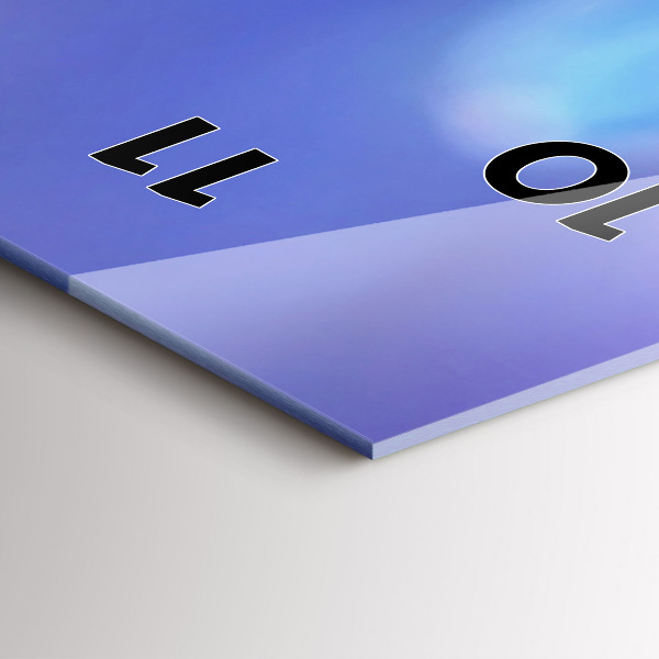 Vertikale Uhr Schmetterling auf Gras