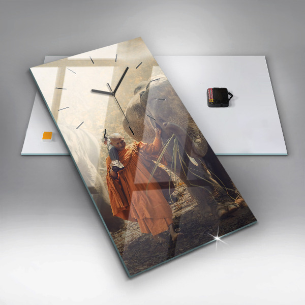 Vertikale Uhr Mönch führt Elefanten