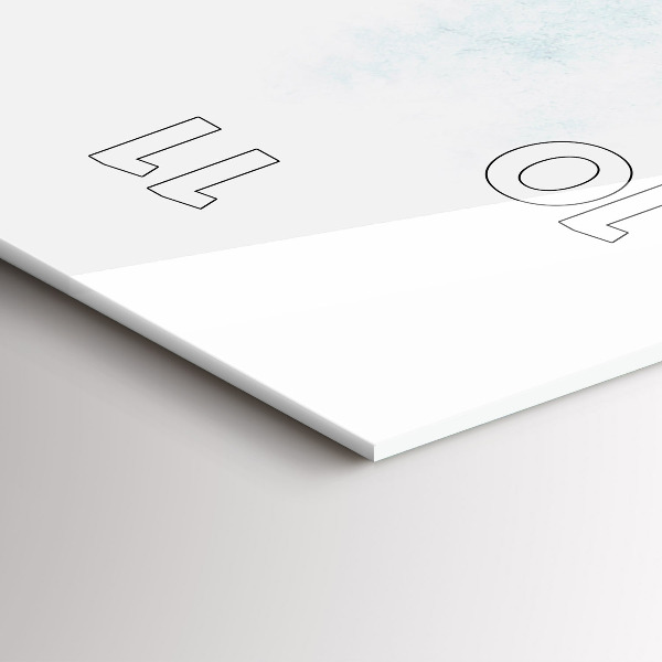 Vertikale Uhr Winterlicher Wald