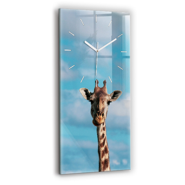 Vertikale Uhr Große Giraffe vor einem Himmelshintergrund