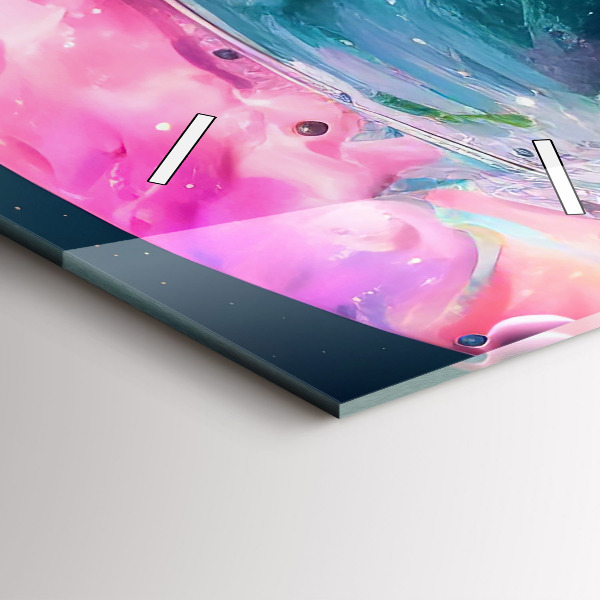 Vertikale Uhr Kosmonautenfarbene Wolken