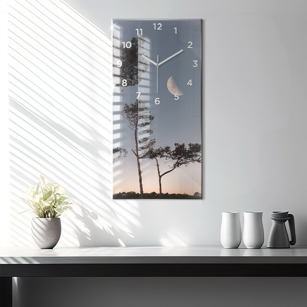 Vertikale Uhr mit motiv Mondsichel und Bäume