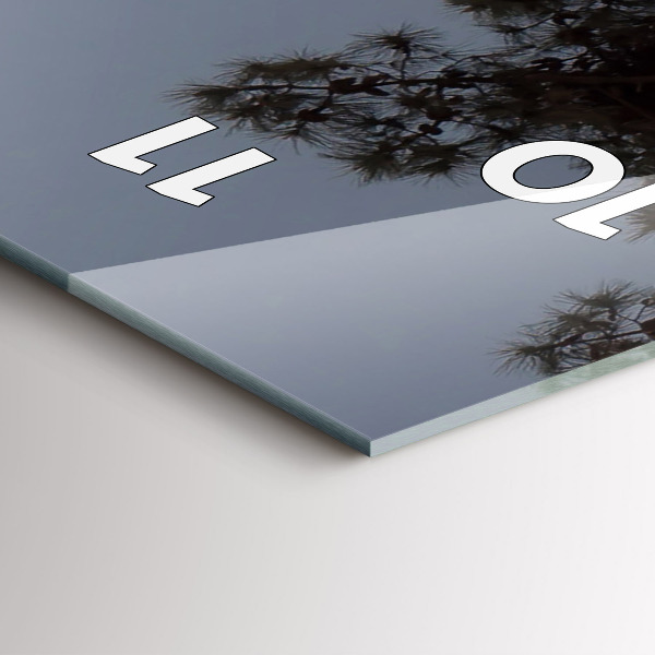 Vertikale Uhr mit motiv Mondsichel und Bäume