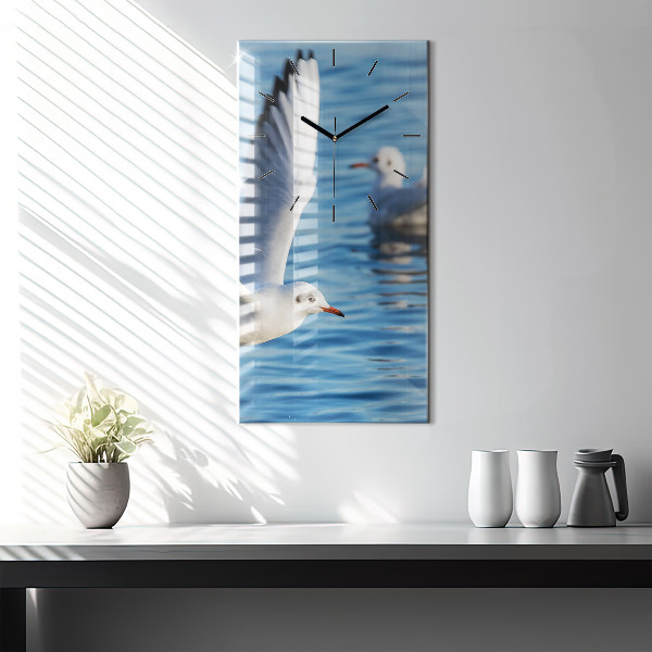 Vertikale Uhr mit motiv Seemöwen in Gdynia