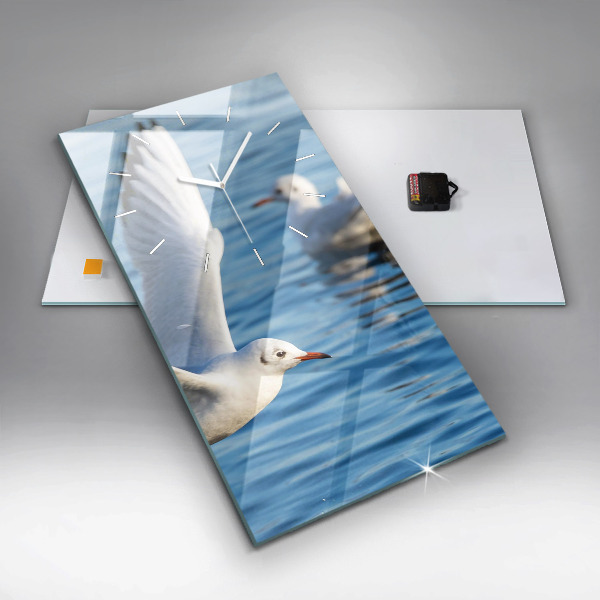 Vertikale Uhr mit motiv Seemöwen in Gdynia