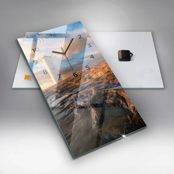 Vertikale Uhr Leuchtturm und die Ostsee