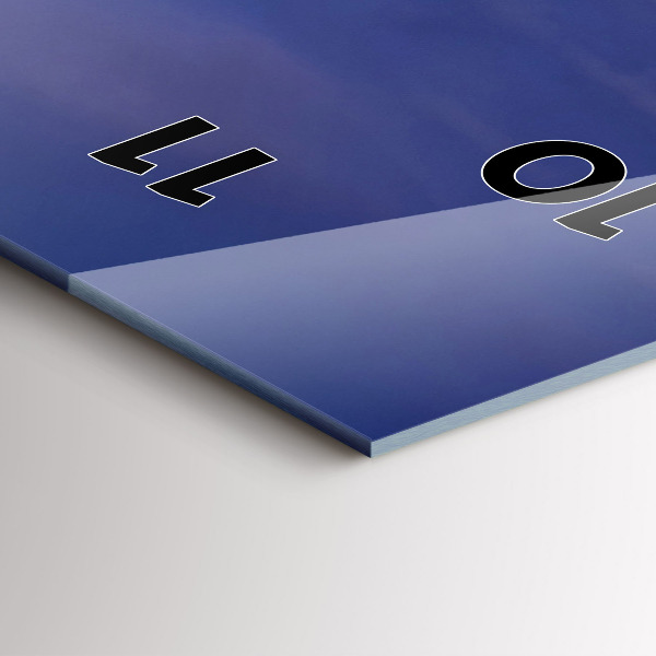 Vertikale Uhr Pier an der Ostsee