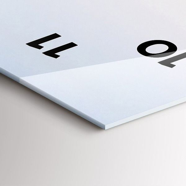 Vertikale Uhr mit motiv See und Berge