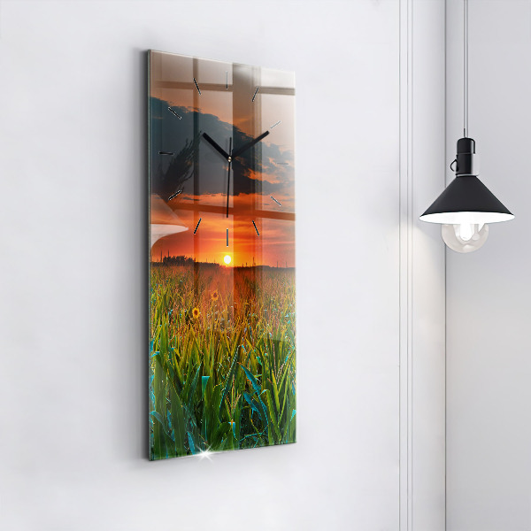 Vertikale Uhr mit motiv Sonnenblumen auf einer Wiese