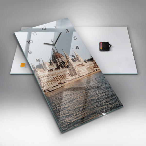 Vertikale Uhr mit motiv Das Parlament in Budapest