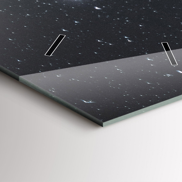 Vertikale Uhr mit motiv Ein Berg unter dem Sternenhimmel