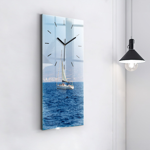Vertikale Uhr Yacht auf Teneriffa