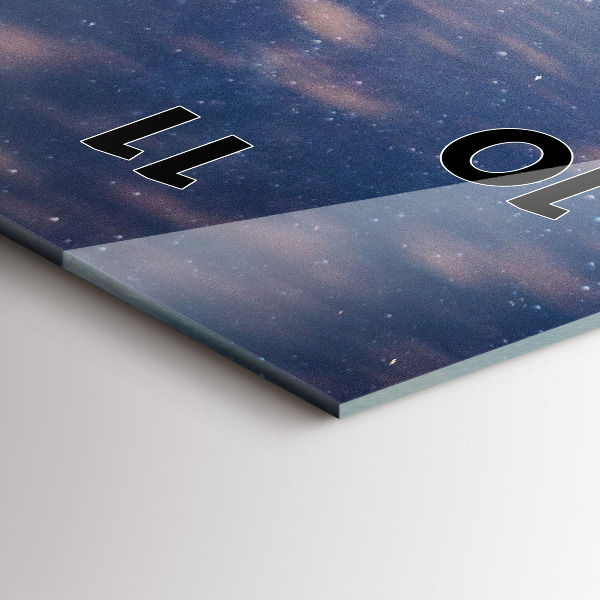 Vertikale Uhr mit motiv Berge bei Sonnenuntergang