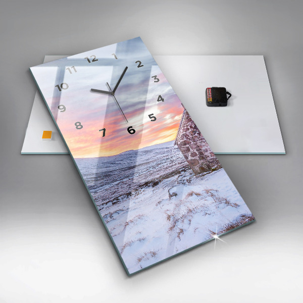 Vertikale Uhr Hütte in den Bergen