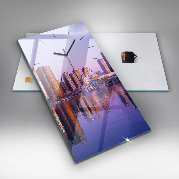 Vertikale Uhr Blick auf US-Wolkenkratzer