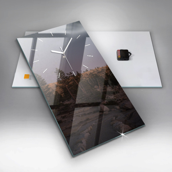 Vertikale Uhr Die felsige Straße von Yosemite