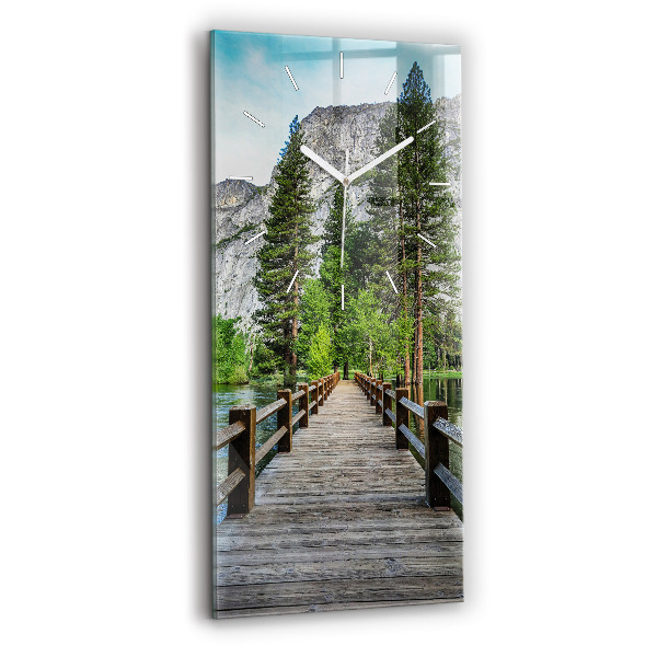 Vertikale Uhr mit motiv Yosemite Holzbrücke