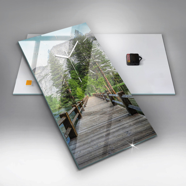 Vertikale Uhr mit motiv Yosemite Holzbrücke