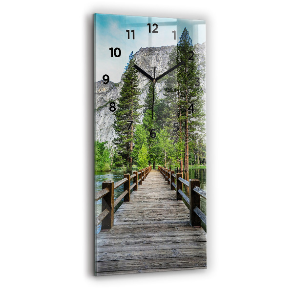 Vertikale Uhr mit motiv Yosemite Holzbrücke