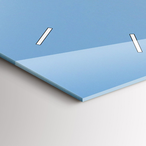 Vertikale Uhr Schwimmendes Boot auf dem Meer