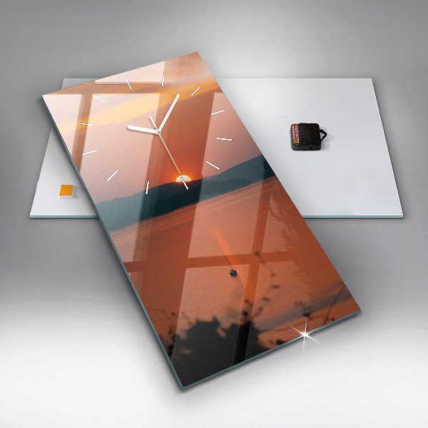 Vertikale Uhr Balaton am Abend