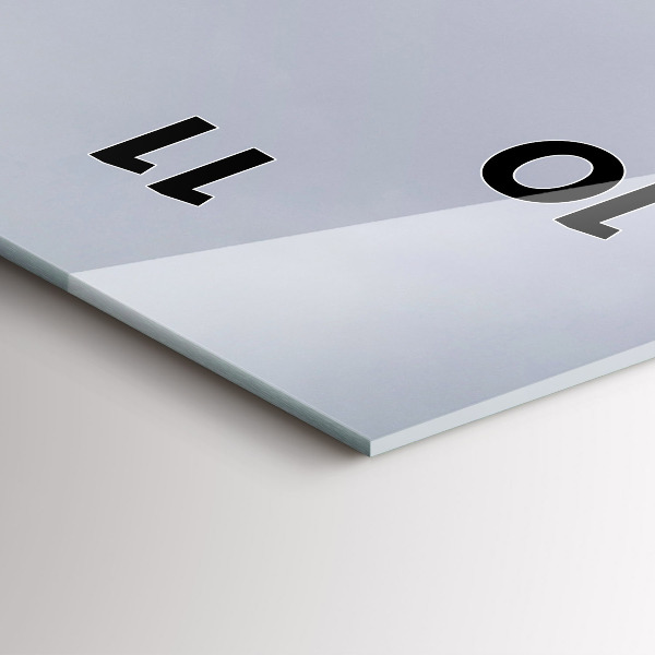 Vertikale Uhr mit motiv Marienstatue in Lyon