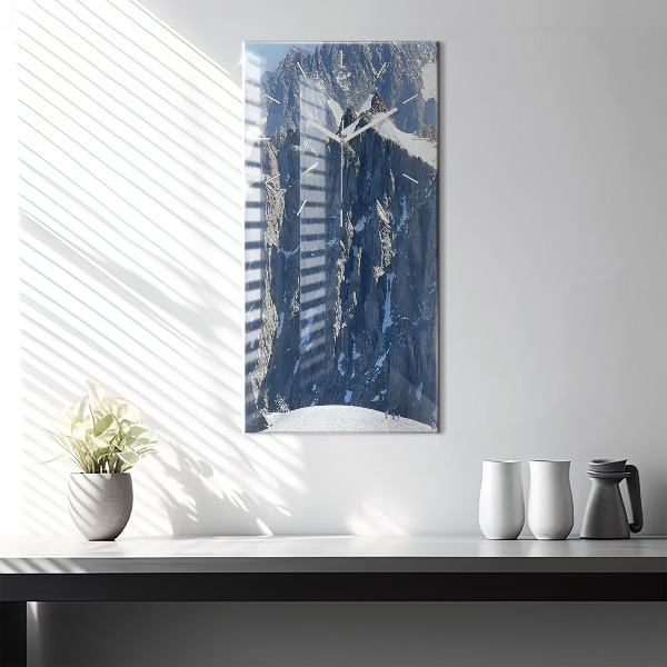 Vertikale Uhr mit motiv Die Alpen im Winter