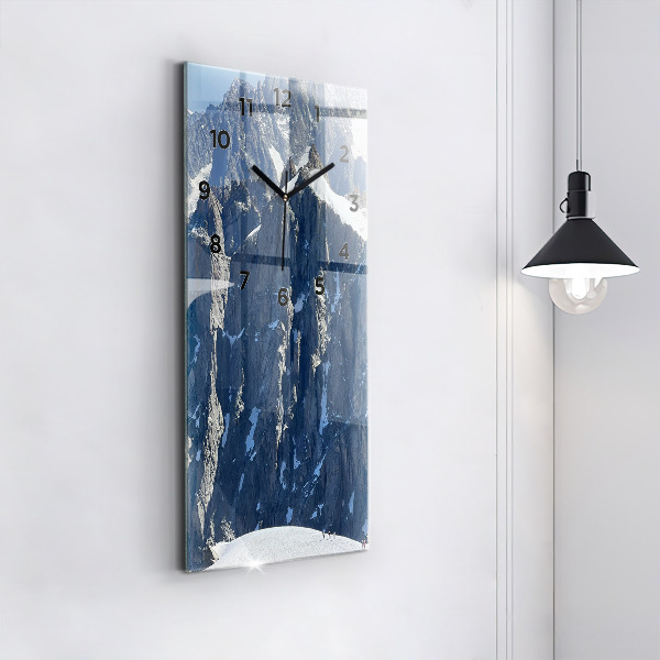 Vertikale Uhr mit motiv Die Alpen im Winter