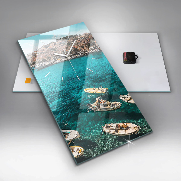 Vertikale Uhr Boote in Kroatien