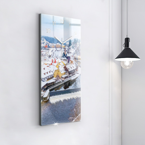 Vertikale Uhr mit motiv Panorama einer Stadt im Winter