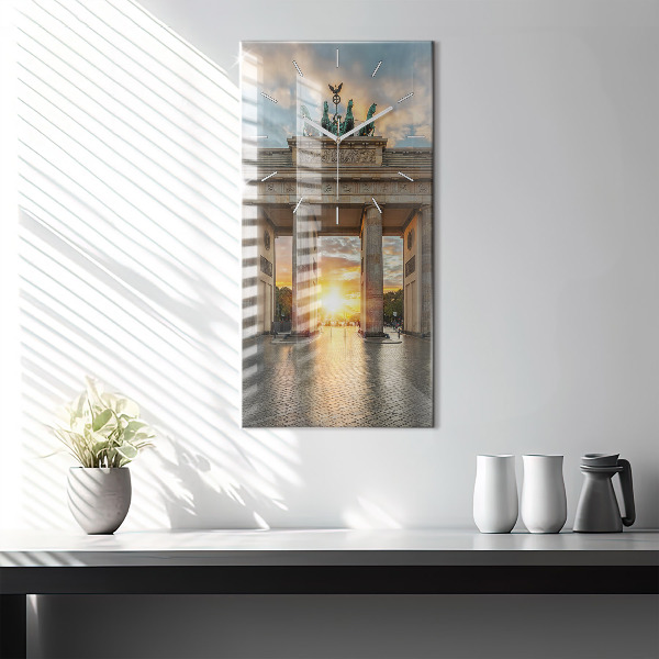 Vertikale Uhr mit motiv Brandenburger Tor in Berlin