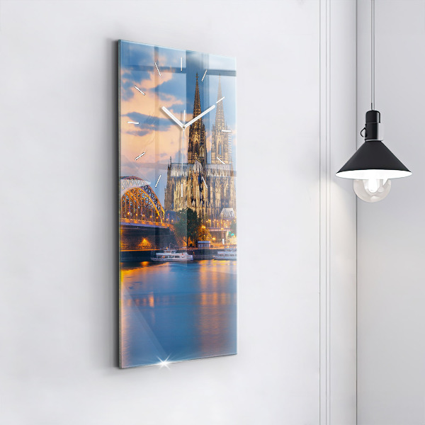 Vertikale Uhr Ansicht des Rathauses