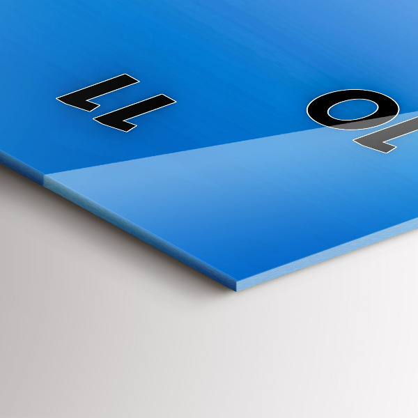 Vertikale Uhr mit motiv Zipser Burg in der Slowakei