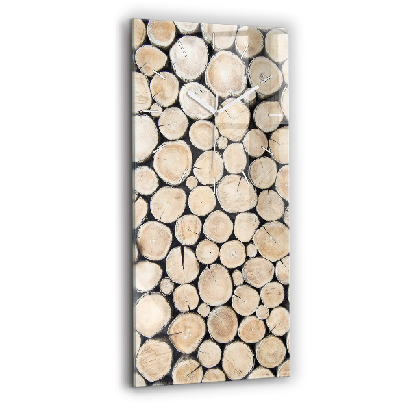 Vertikale Uhr Geschnittener Baumstamm