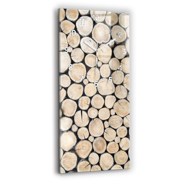 Vertikale Uhr Geschnittener Baumstamm