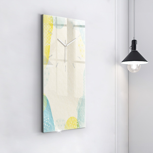 Vertikale Uhr Gemusterter Rahmen