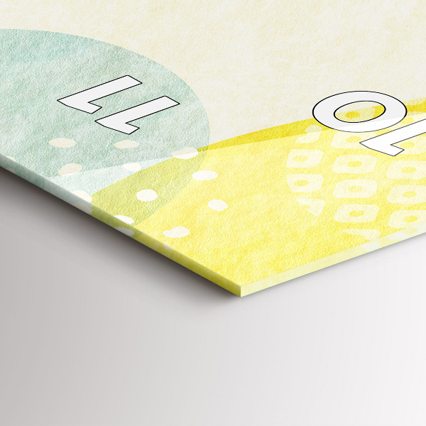 Vertikale Uhr Gemusterter Rahmen