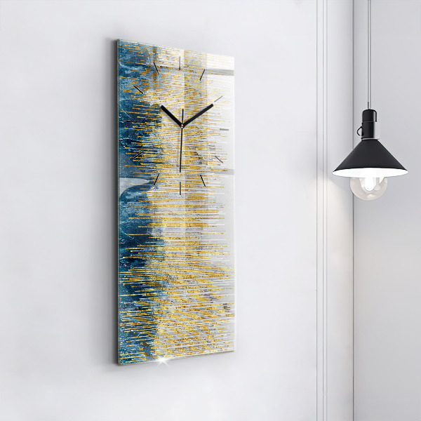 Vertikale Uhr Dekoratives Muster und Gold