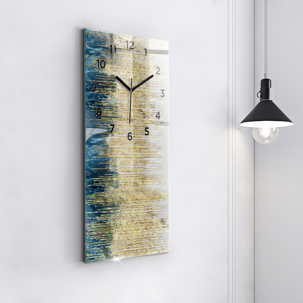 Vertikale Uhr Dekoratives Muster und Gold