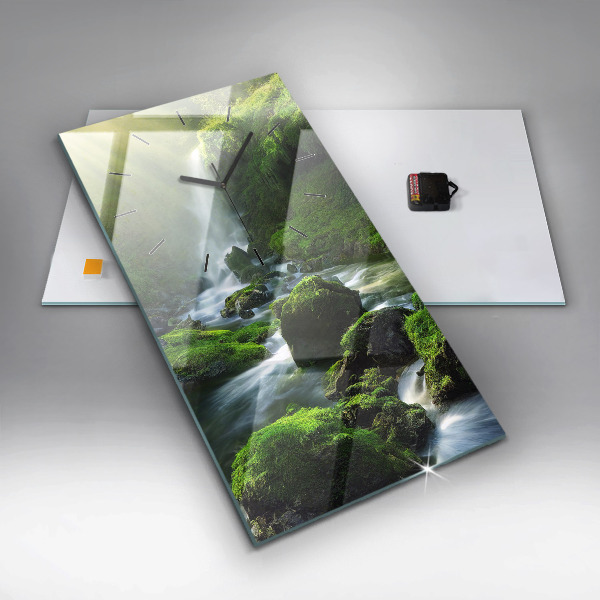 Vertikale Uhr mit motiv Wasserfall und Felsen