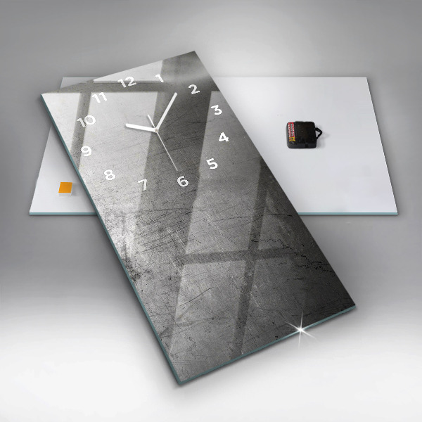 Vertikale Uhr Metallwand