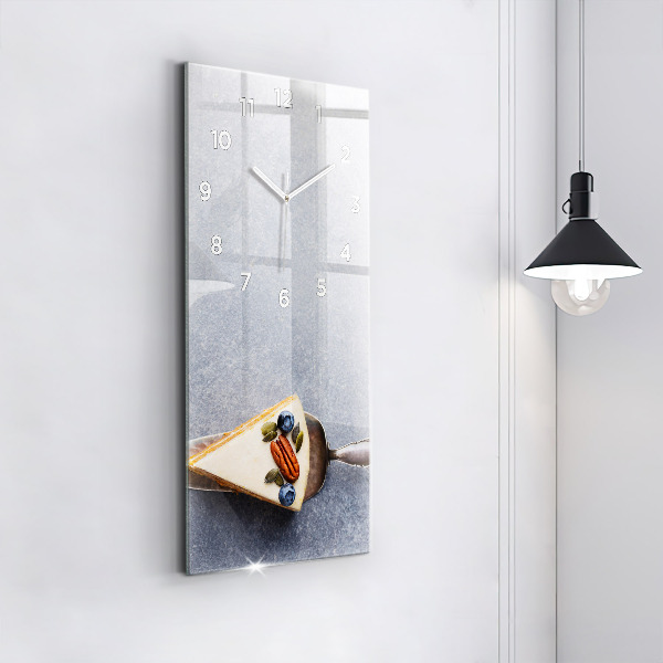 Vertikale Uhr Ein Stück Kuchen