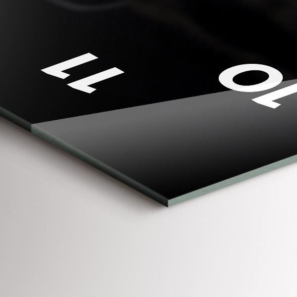 Vertikale Uhr Tasse und Kaffeebohnen