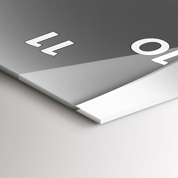 Vertikale Uhr mit motiv Silberne Linien