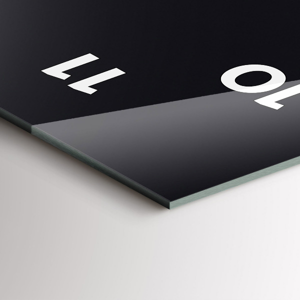 Vertikale Uhr Futuristische Welle