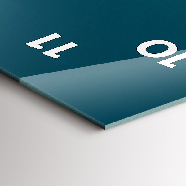 Vertikale Uhr mit motiv Sonnenuntergang in den Bergen