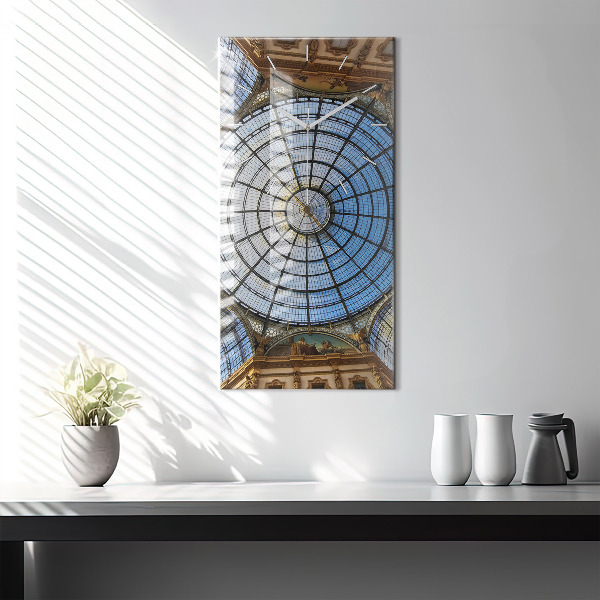 Vertikale Uhr Einkaufszentrum in Mailand