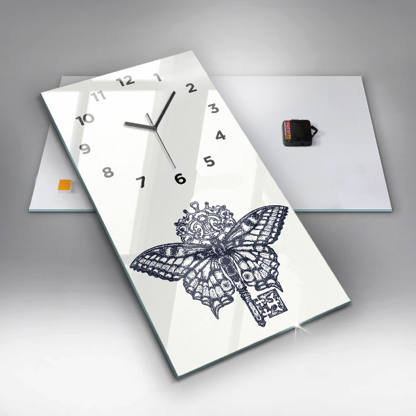 Vertikale Uhr Schmetterling und Schlüssel im Boho-Stil
